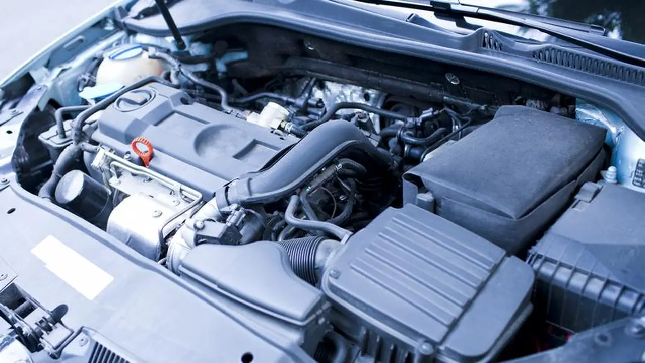 حماية موتور السيارة في الشتاء: 8 خطوات أساسية لمواجهة العوامل الجوية والحفاظ على الأداء